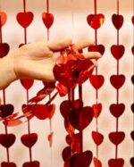 CORTINA DECORATIVA METALIZADA  CORACAO 1,8 MT C/1 UN  - VERMELHO