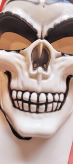 MÁSCARA DE PLÁSTICO CAVEIRA PIRATA - Imagem 5